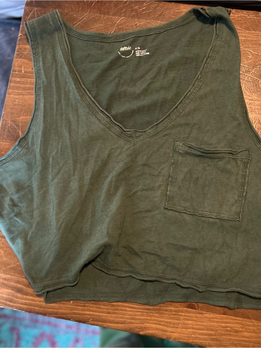 Aerie Olive Green V-Neck Crop Tank Top size large NWOT